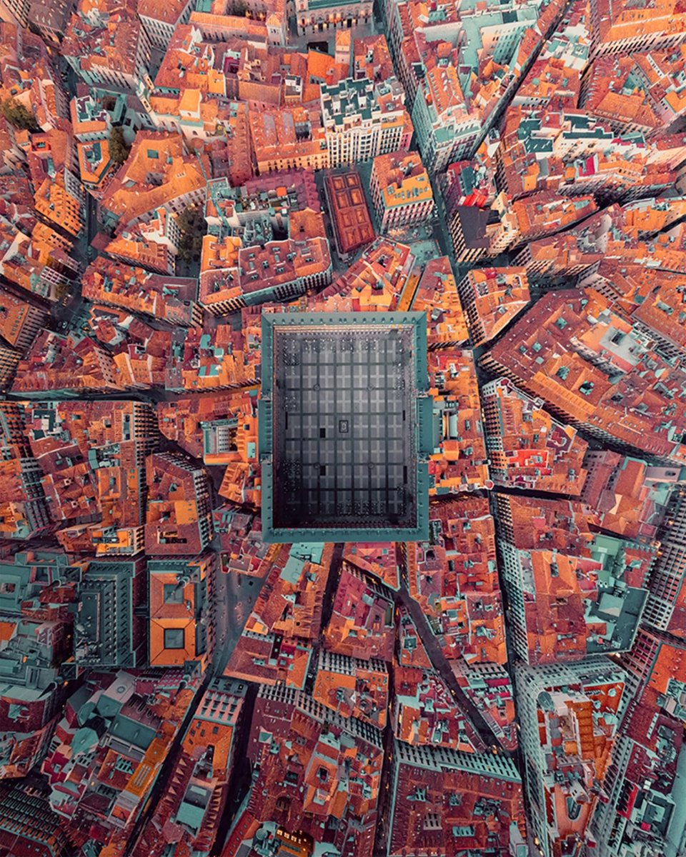 Costas Spathis, Window To History, 2023 - Guy Hepner Editions
