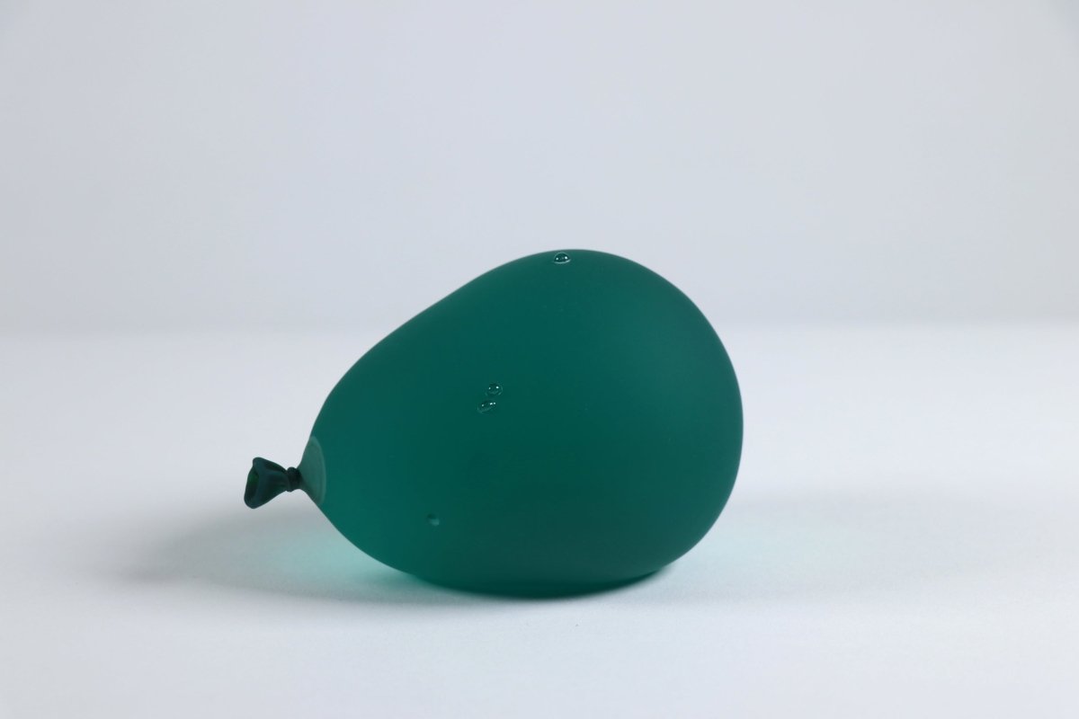 Dylan Martinez Forest Green Water Balloon (droplets), 2024 - Guy Hepner Editions