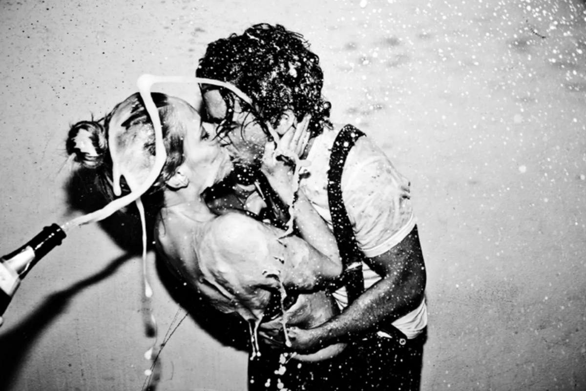 Tyler Shields, Champagne Kiss, 2013 - Guy Hepner Editions